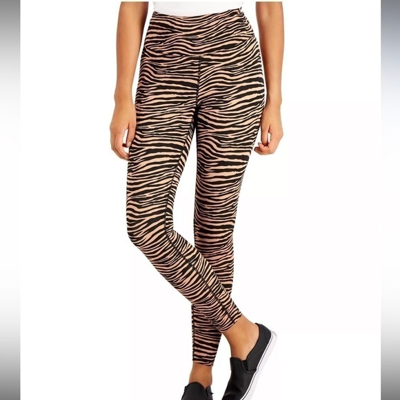 INC INTERNATIONAL CONCEPTS
Tiger-Print Compression Leggings pants S - Picture 2 of 7